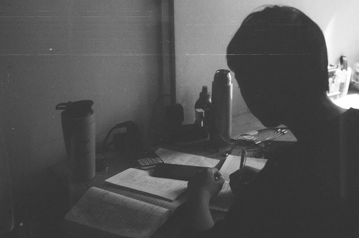 The Five-Minute Evening Journal: A Checklist for Winding Down